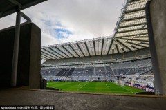 拉什福德的“黄金右脚”：助力巴萨定位球战术全面升级！