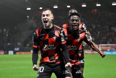 22岁法国新星一剑封喉，洛里昂1-0爆冷击败里昂，法甲第15轮掀起震撼